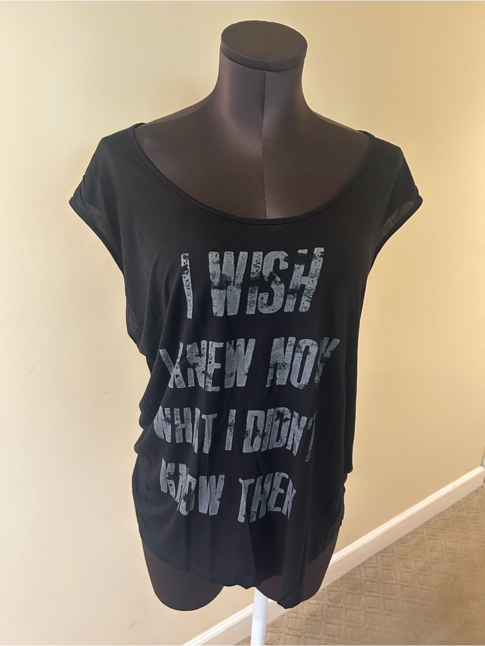 Haute Hippie Black Graphic Scoop Neck Tee Size L